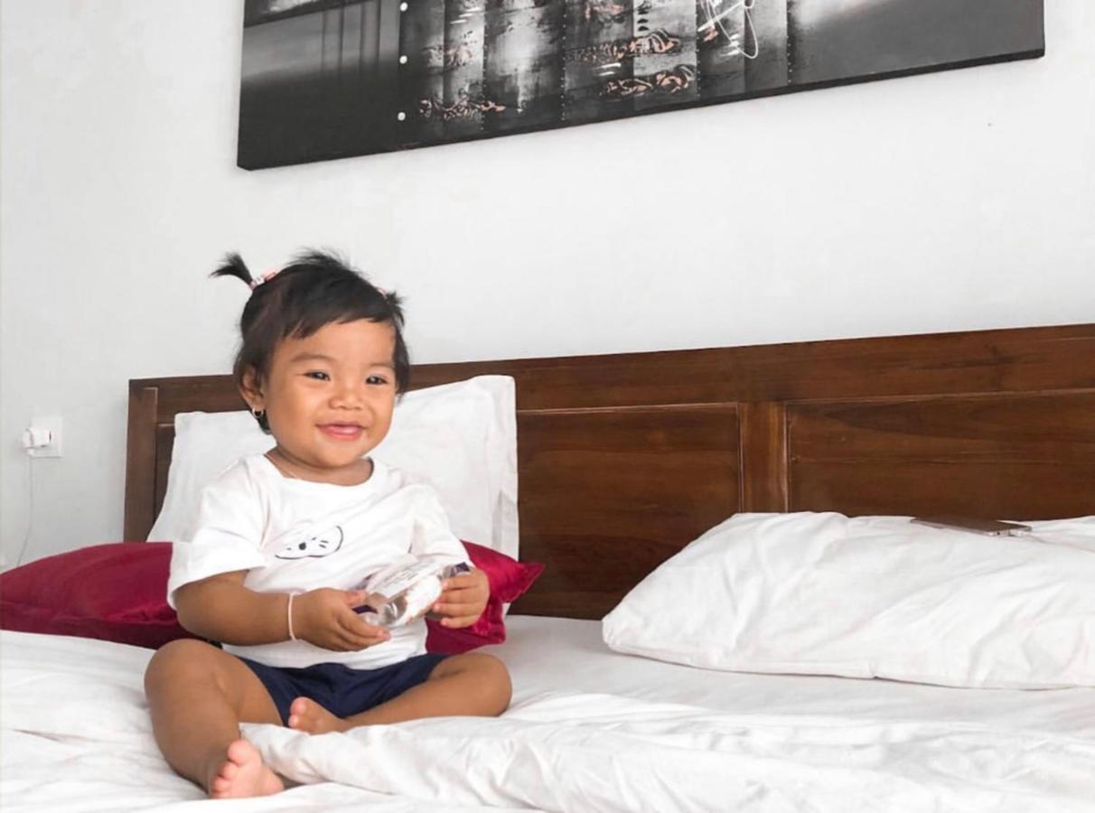 Juan Beach Bungalow Batununggul Ngoại thất bức ảnh