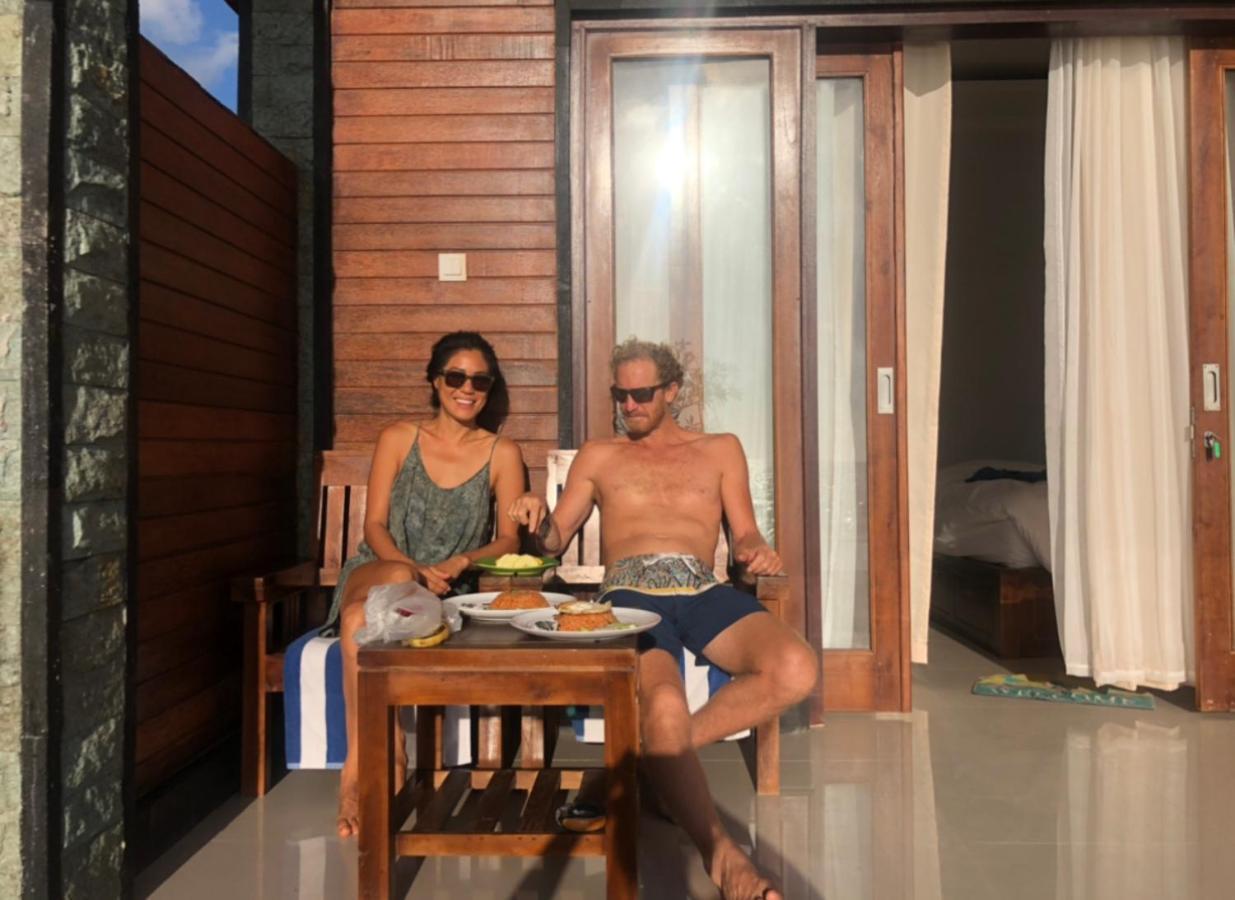 Juan Beach Bungalow Batununggul Ngoại thất bức ảnh