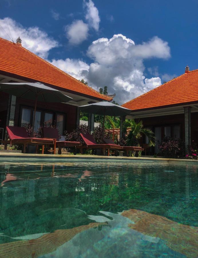 Juan Beach Bungalow Batununggul Ngoại thất bức ảnh
