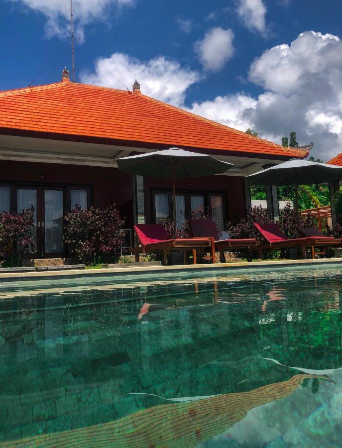 Juan Beach Bungalow Batununggul Ngoại thất bức ảnh