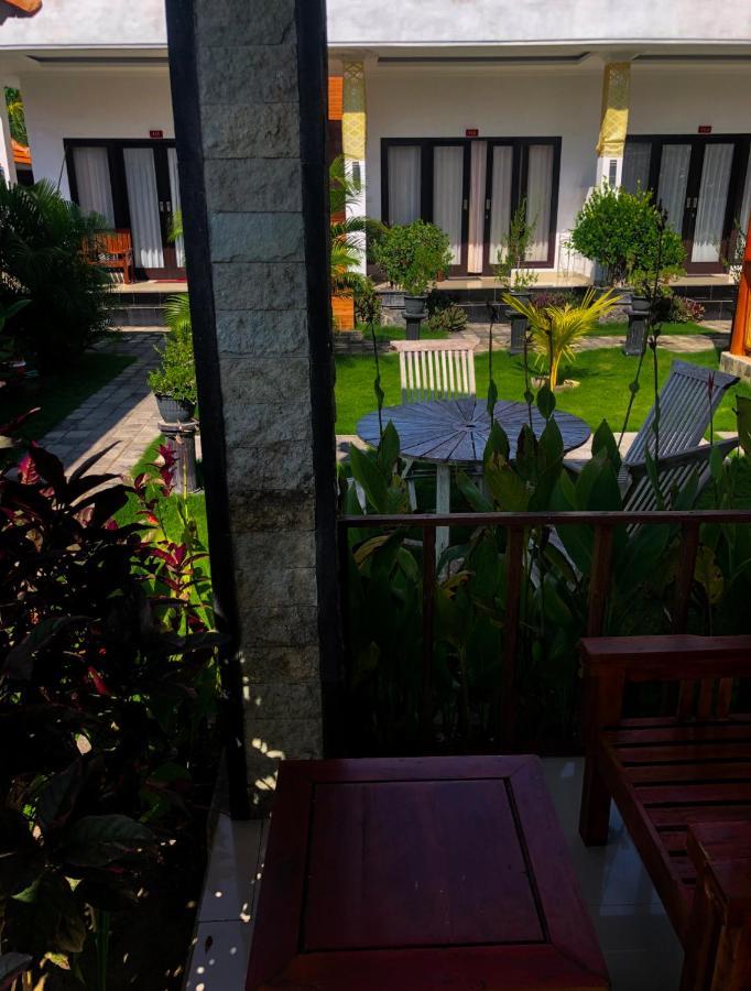 Juan Beach Bungalow Batununggul Ngoại thất bức ảnh