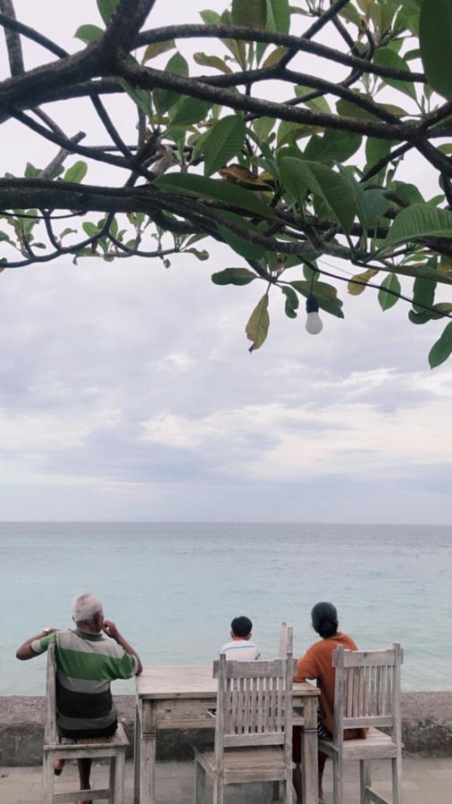 Juan Beach Bungalow Batununggul Ngoại thất bức ảnh