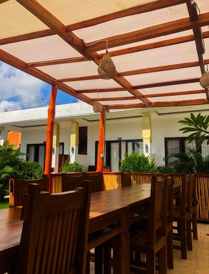 Juan Beach Bungalow Batununggul Ngoại thất bức ảnh