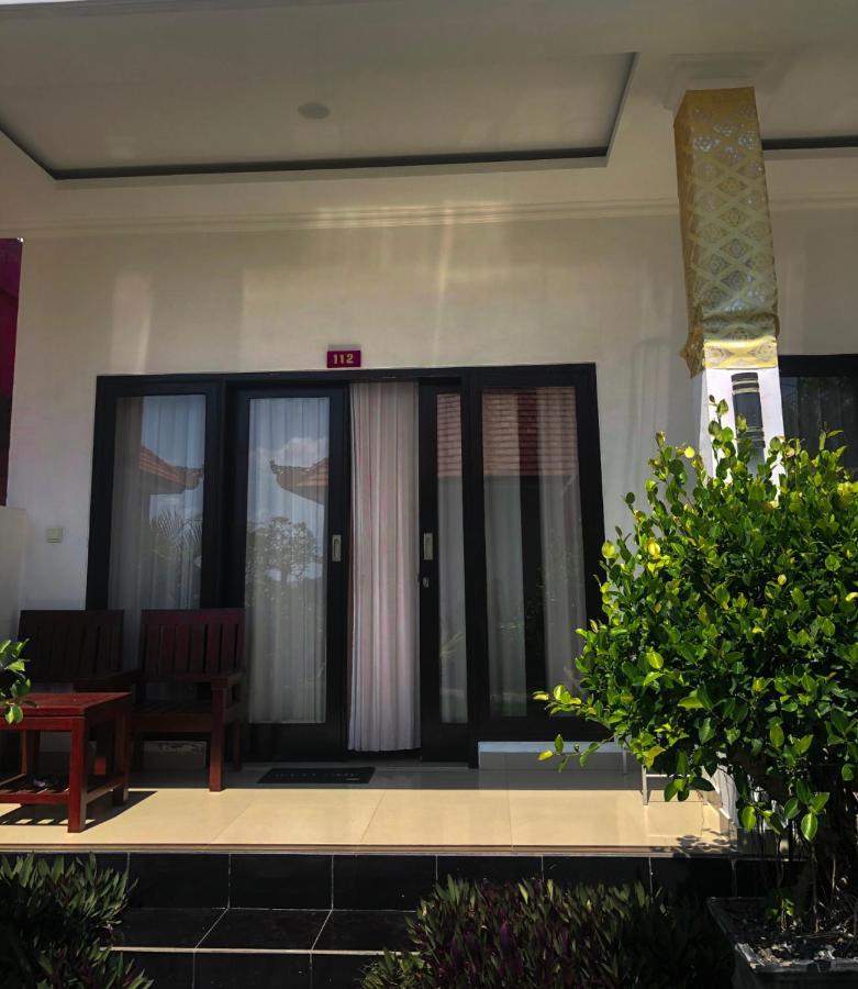 Juan Beach Bungalow Batununggul Ngoại thất bức ảnh