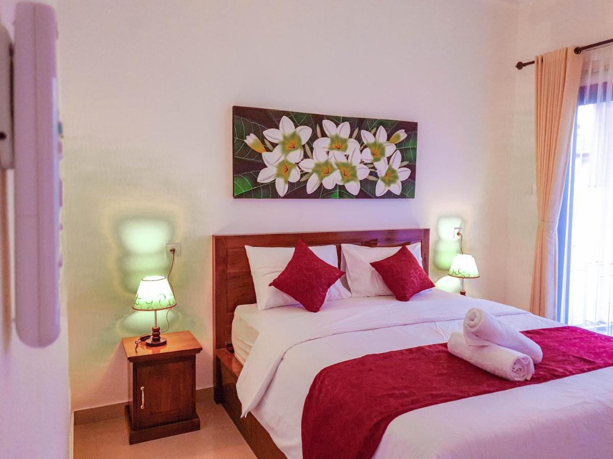 Juan Beach Bungalow Batununggul Ngoại thất bức ảnh